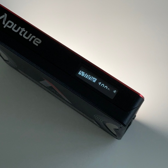 Aputure Amaran MC RGBWW Mini - Picture 3 of 4